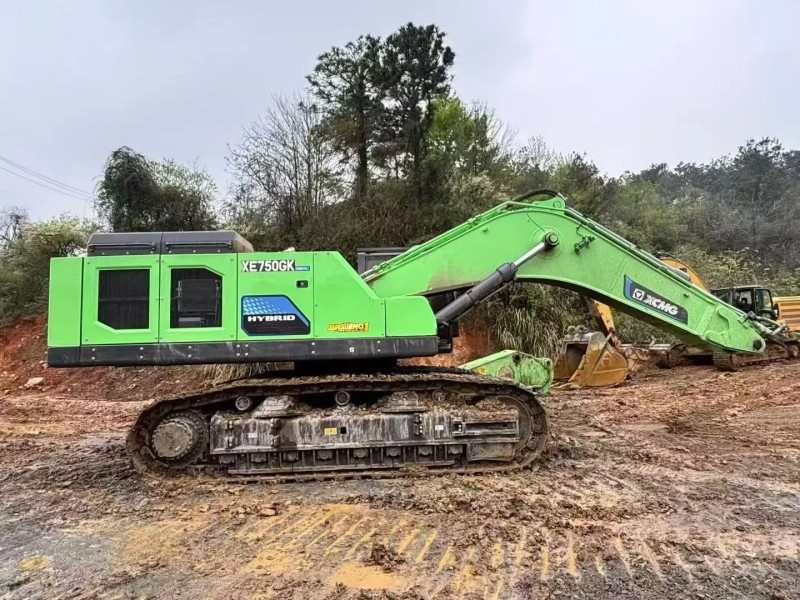 Máy đào động cơ lai XCMG 750GK HEV năm 2025, đồng hồ thực tế 296 giờ, tiêu thụ xăng khoảng 40 lít có thể mang búa 248